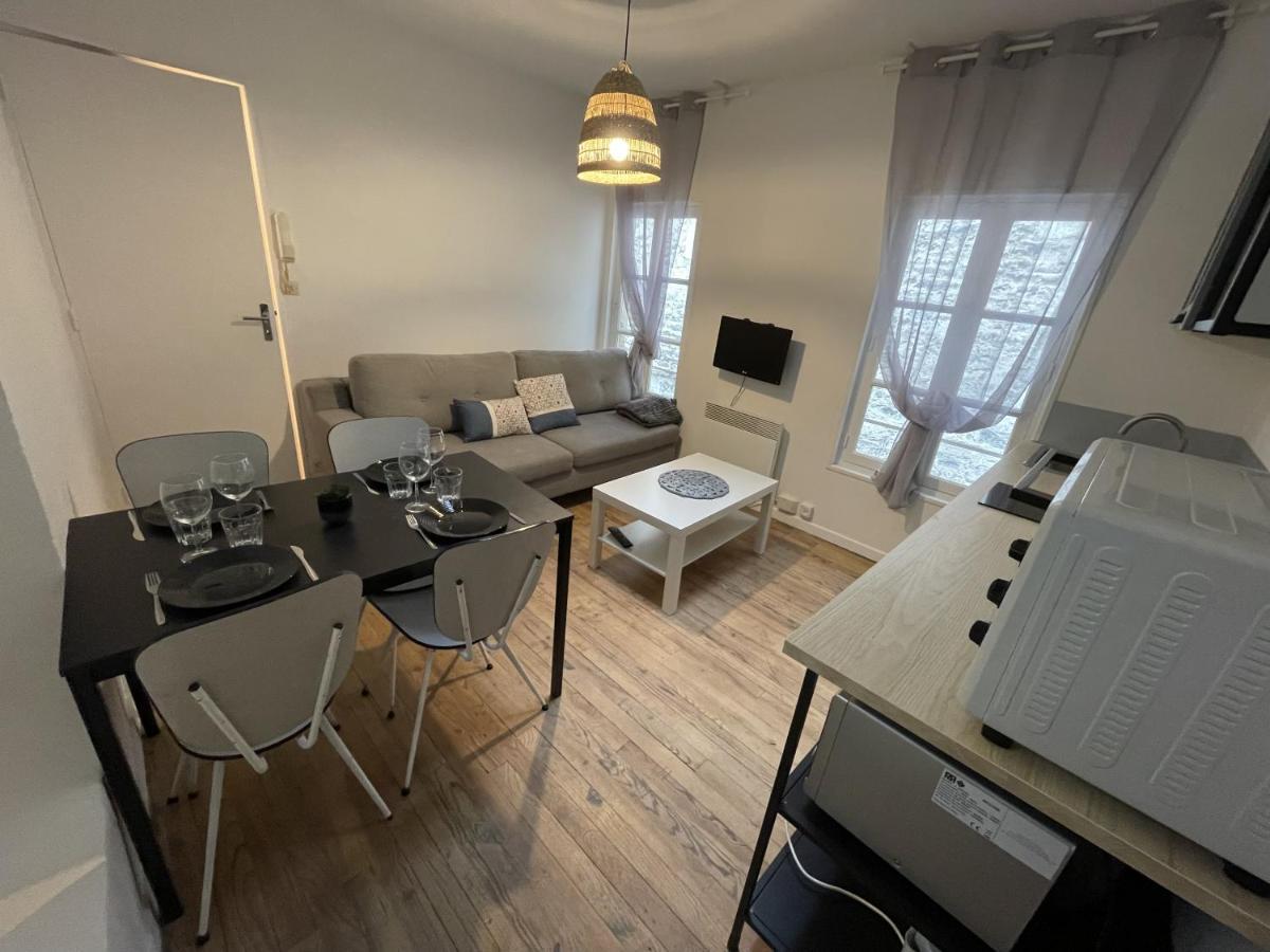 Saphir, Hyper Centre Ville Au Calme Au Fond D'Une Impasse Caen Extérieur photo