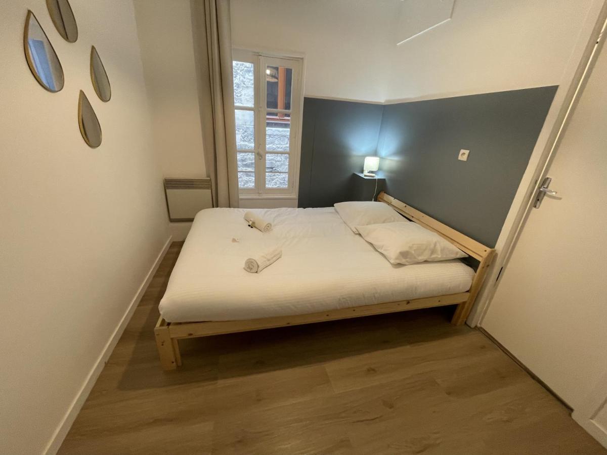 Saphir, Hyper Centre Ville Au Calme Au Fond D'Une Impasse Caen Extérieur photo