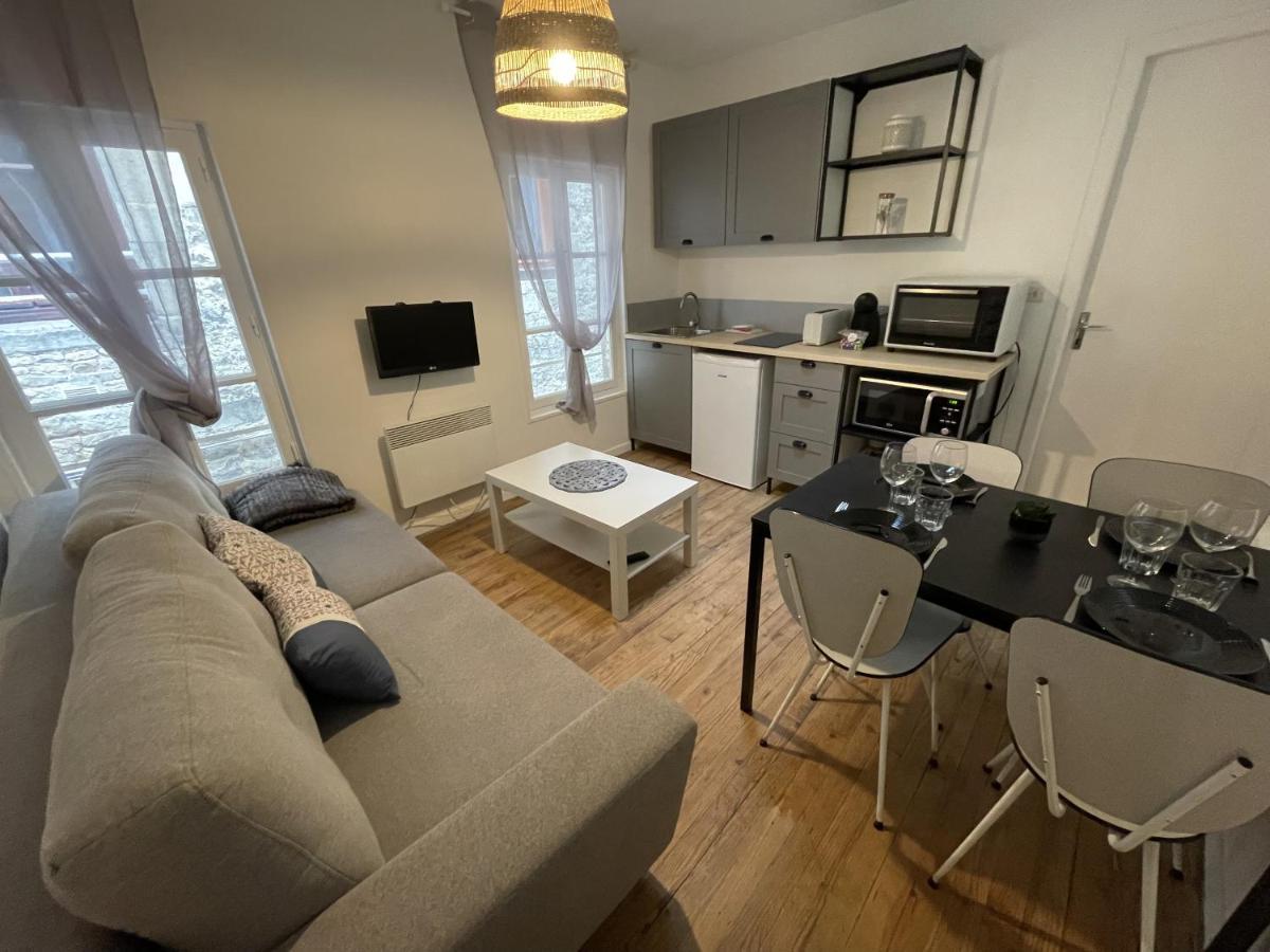 Saphir, Hyper Centre Ville Au Calme Au Fond D'Une Impasse Caen Extérieur photo
